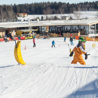 Schifahren und Kinderschikurs